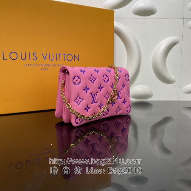 Louis Vuitton新款女包 M80745 路易威登Pochette Coussin链条包 Monogram压纹绵羊皮LV小挎包  ydh4171